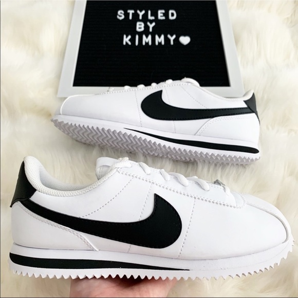 Nike Cortez Sneakers Shoes Black White New - Picture 3 of 10